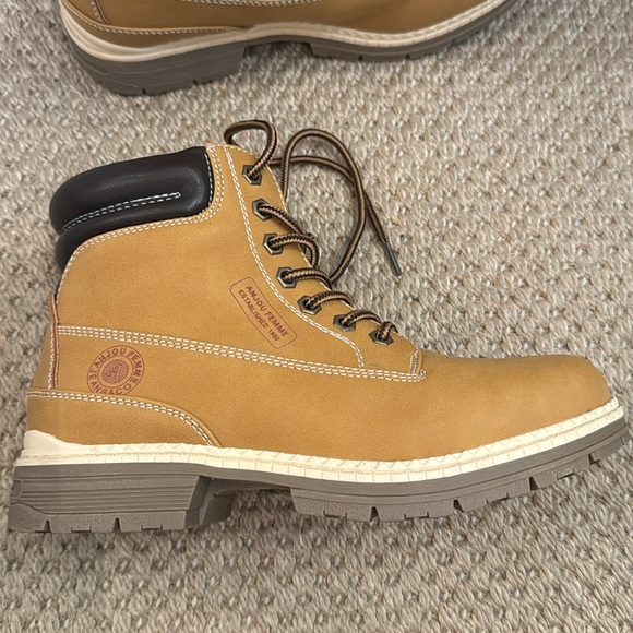 ANJOUFEMME Combat Work Hiking Boots for women. Never worn. Stylish and versatile - Picture 3 of 5